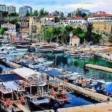Merkez Kaleici Muhtesem Balkonlu Apartment Antalya