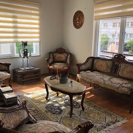 Merkez Kaleici Muhtesem Balkonlu Apartment *